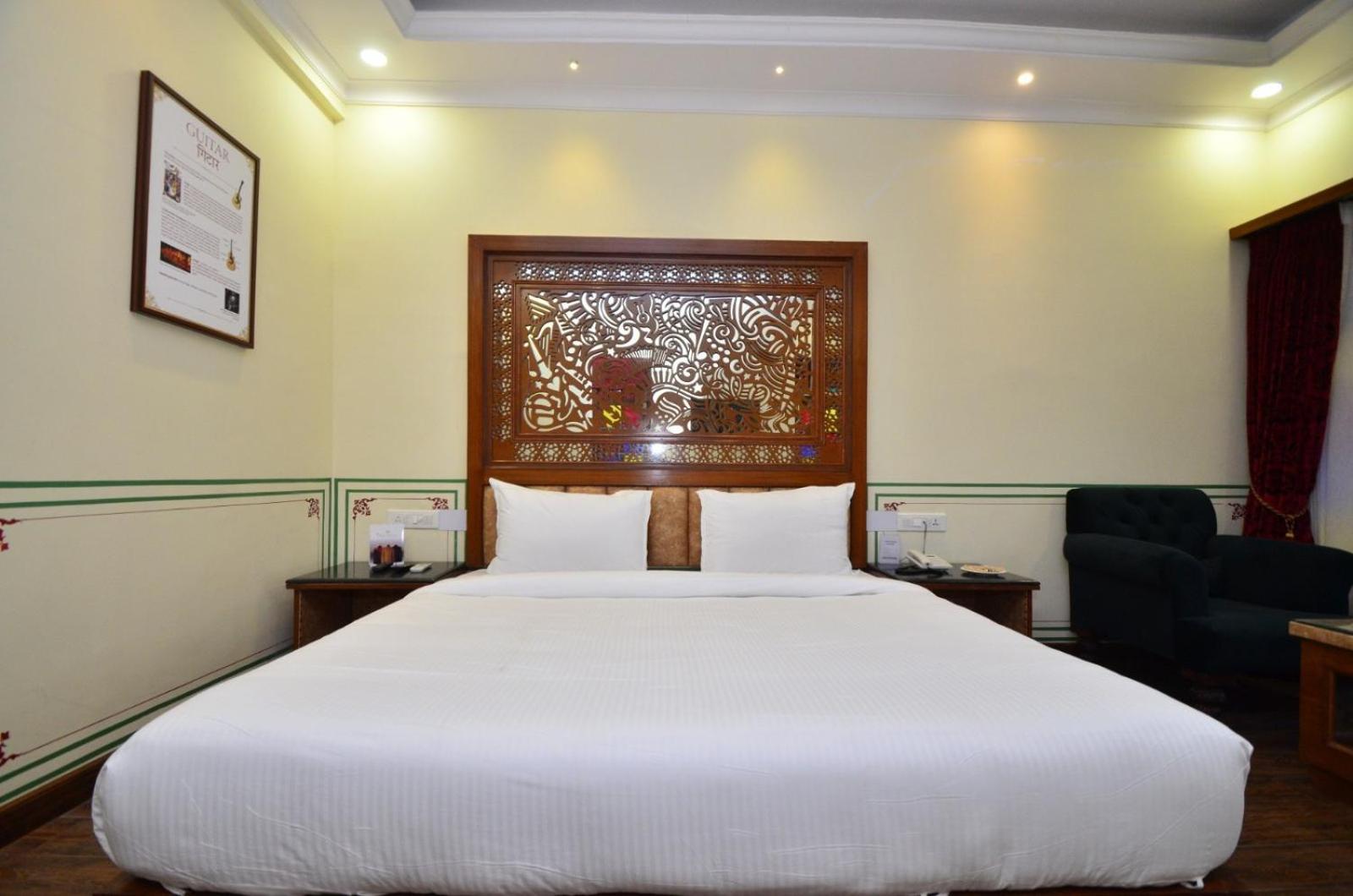 Aaram Mahal by Pachar Group Hotel Udaipur Bagian luar foto