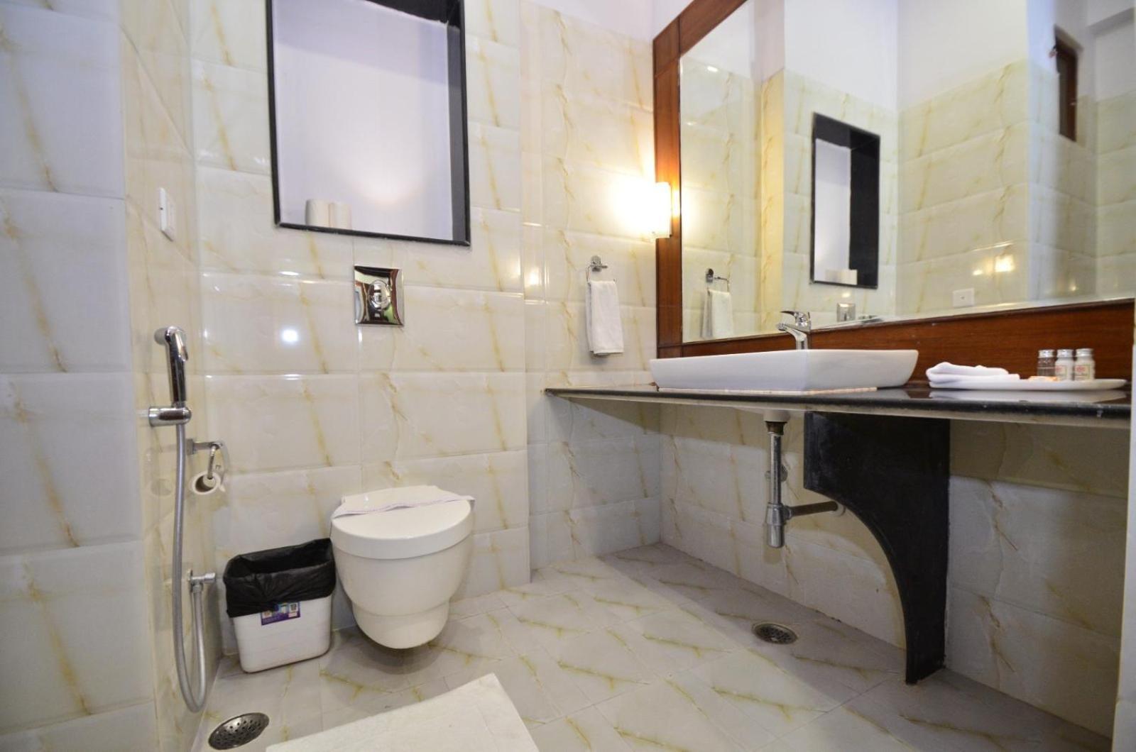 Aaram Mahal by Pachar Group Hotel Udaipur Bagian luar foto