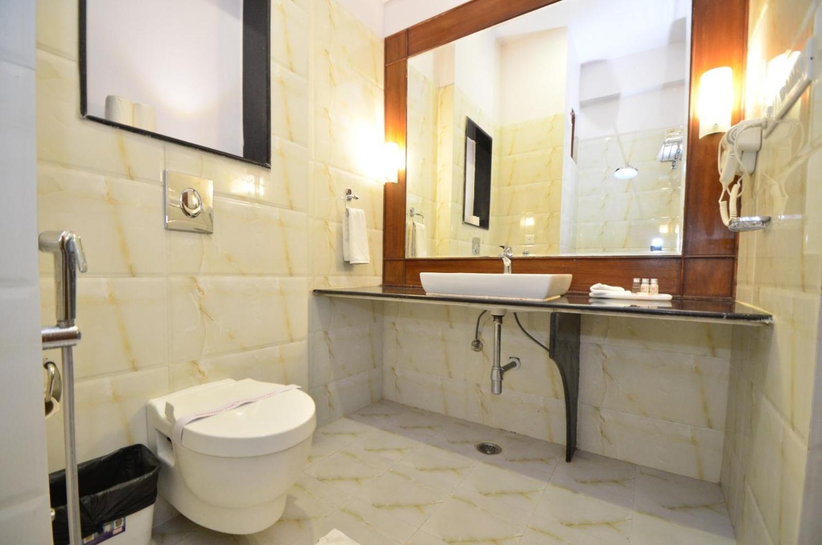 Aaram Mahal by Pachar Group Hotel Udaipur Bagian luar foto
