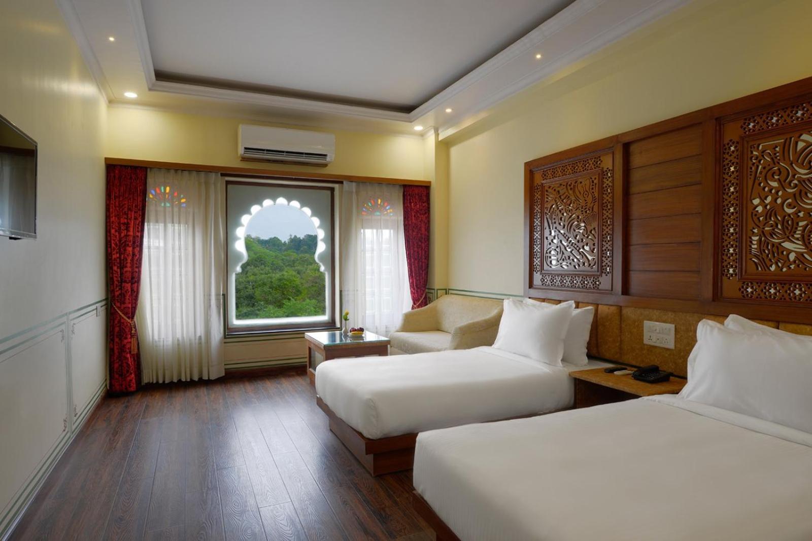 Aaram Mahal by Pachar Group Hotel Udaipur Bagian luar foto