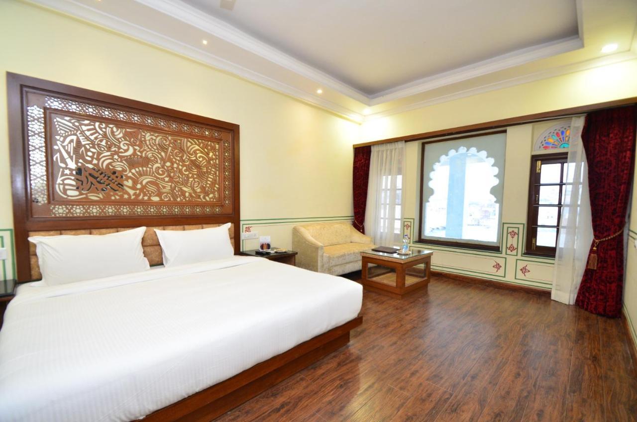 Aaram Mahal by Pachar Group Hotel Udaipur Bagian luar foto
