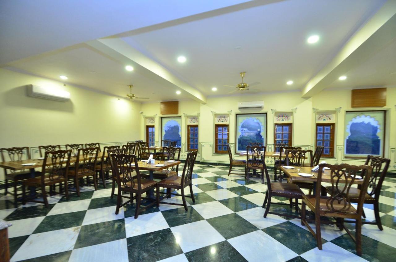 Aaram Mahal by Pachar Group Hotel Udaipur Bagian luar foto